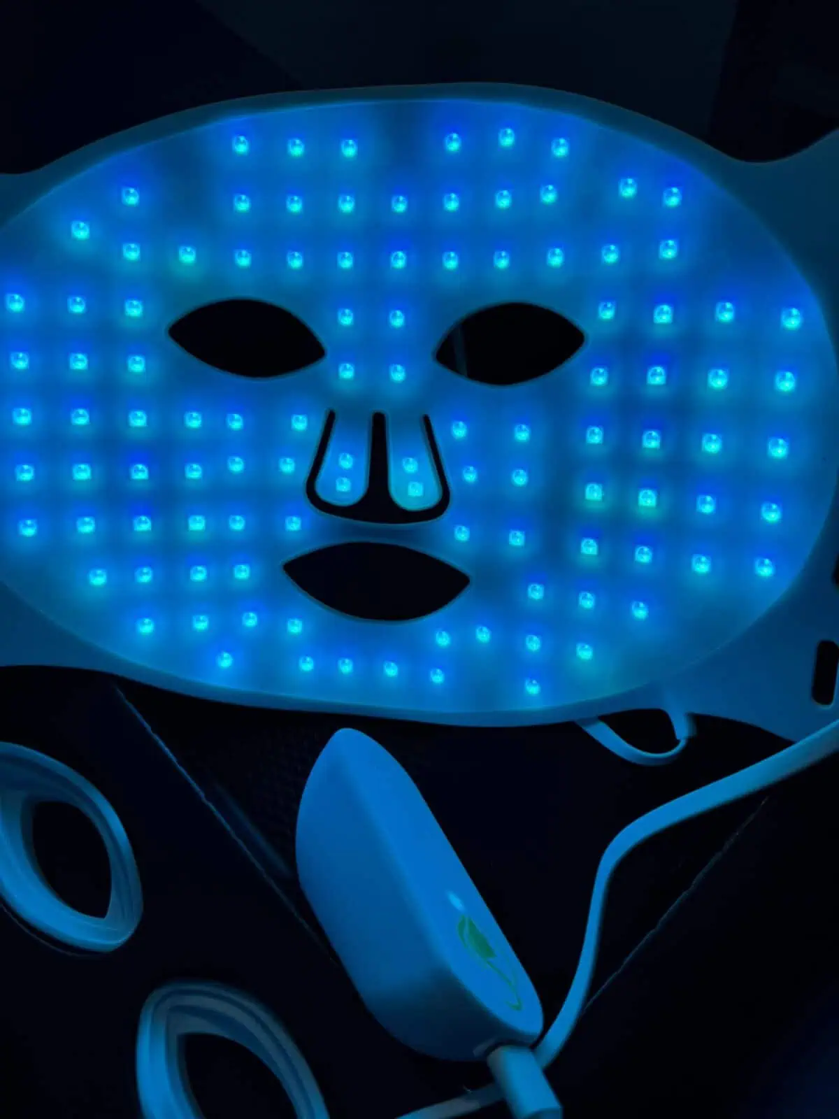 Silicone LED Mask + Vitamin ACE Product - Image 11