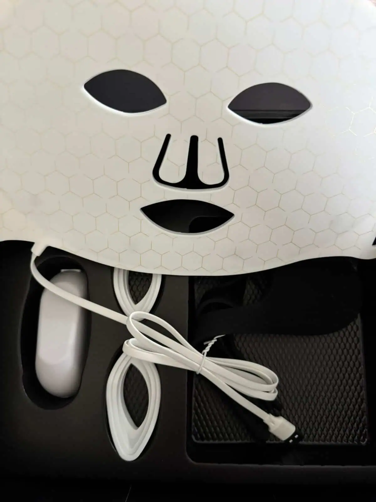 Silicone LED Mask + Vitamin ACE Product - Image 2