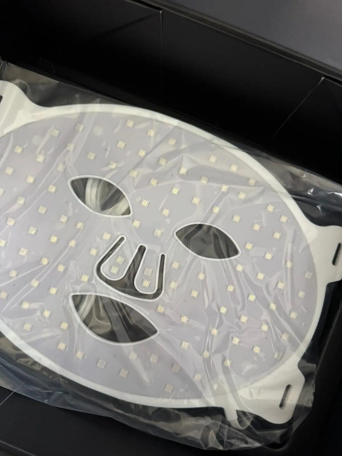 Silicone LED Mask + Vitamin ACE Product - Image 16